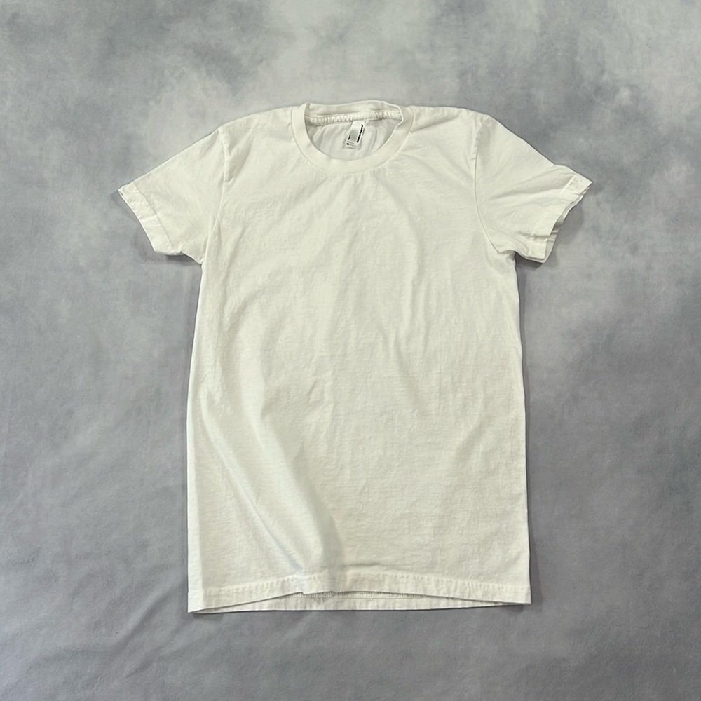 American Apparel Women’s Medium 100% cotton T-Shirt